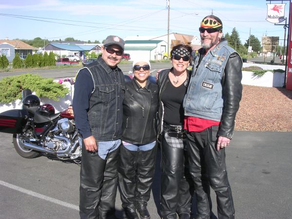 Bobby, Mattie, Dove &amp; Edge in Yakima