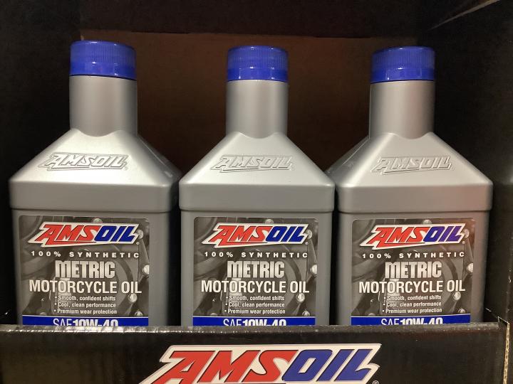 AMSOIL 10W-40 METRIC AND SPORT BIKE OIL