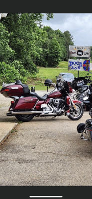 Doc’s Bar Bike Night