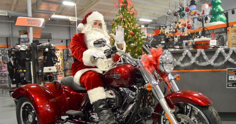 Pictures with Santa at Mad River Harley-Davidson